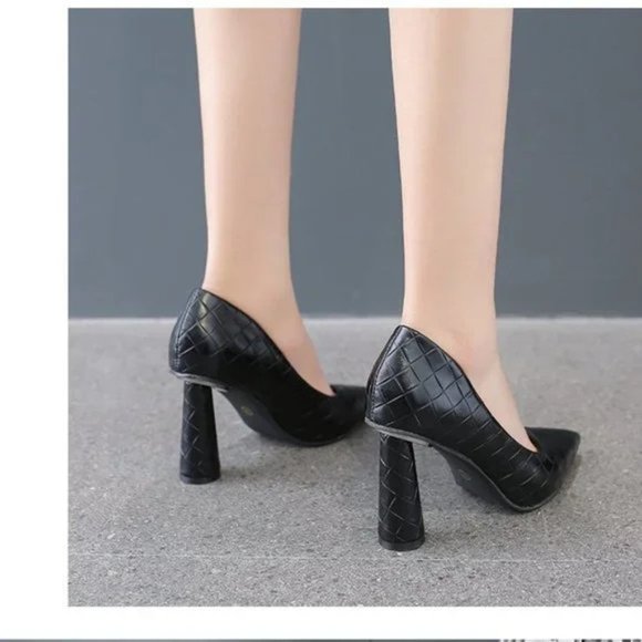 Women's Elegant round heel new pointed toe pumps - Picture 3 of 6